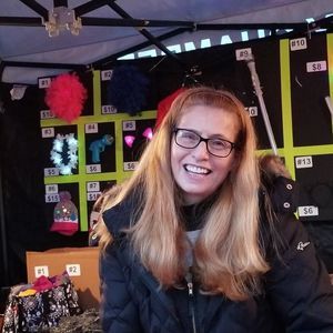 Meet your Posher, Lori